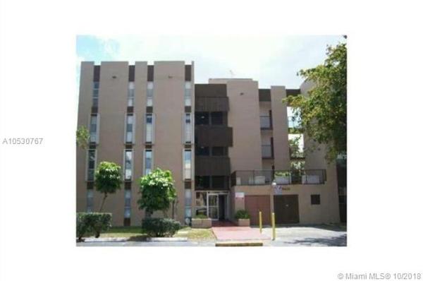 Versailles Gardens, 9431 SW 4th St #206, Fountainebleau, Florida 33174, image 2