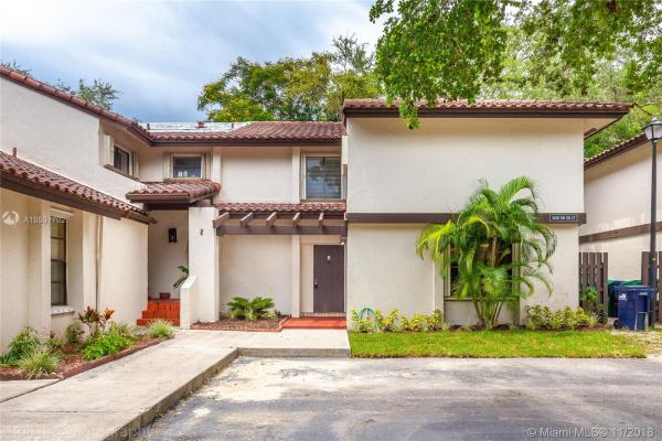 Village Homes In The Crossings, 11036 SW 132nd Ct #35-4, The Crossings, Florida 33186, image 2