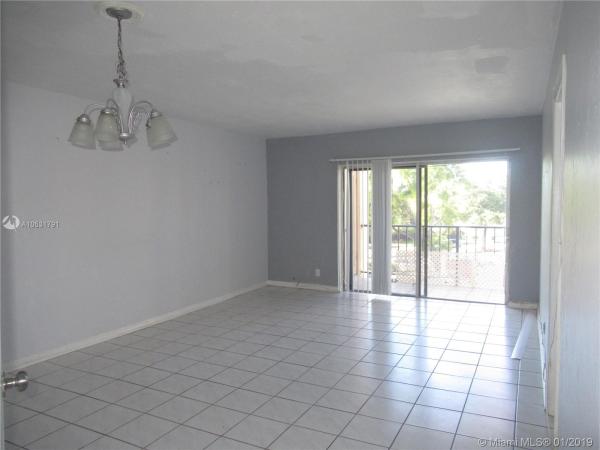 Ramblewood, 13715 Kendale Lakes Cir #A314, Kendale Lakes, Florida 33183, image 2