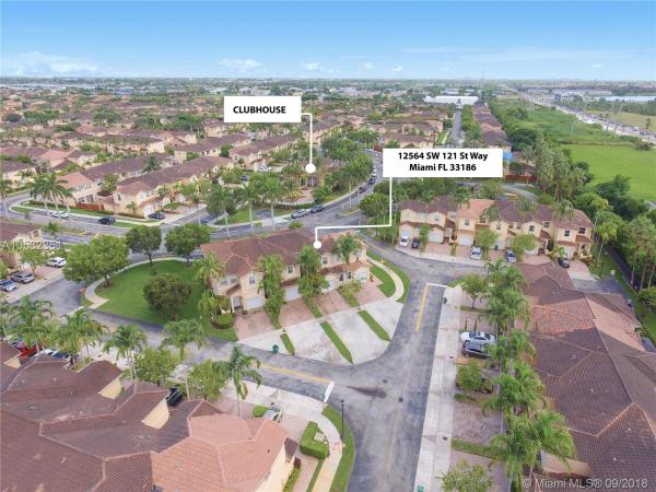 Kendall Breeze, 12564 SW 121st Way, Three Lakes, Florida 33186, image 2