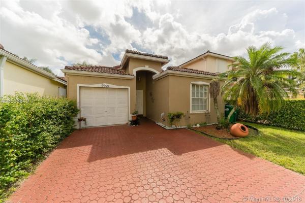 The Landings, 9921 SW 162nd Ct, The Hammocks, Florida 33196, image 2