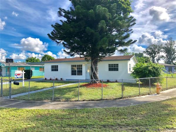 Lake Lucerne, 20401 NW 23rd Ave, Miami Gardens, Florida 33056, image 2