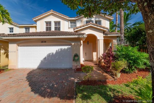Century Villas, 8739 SW 3rd St, Fountainebleau, Florida 33174, image 2