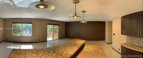 Venetian Gardens At Country Club Of Miami, 18111 NW 68th Ave #G203, Hialeah, Florida 33015, image 2
