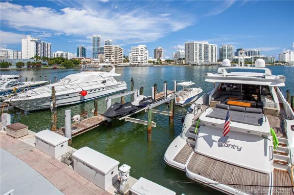 King Cole, 900 Bay Drive #ds14, Miami Beach, Florida 33141, image 2