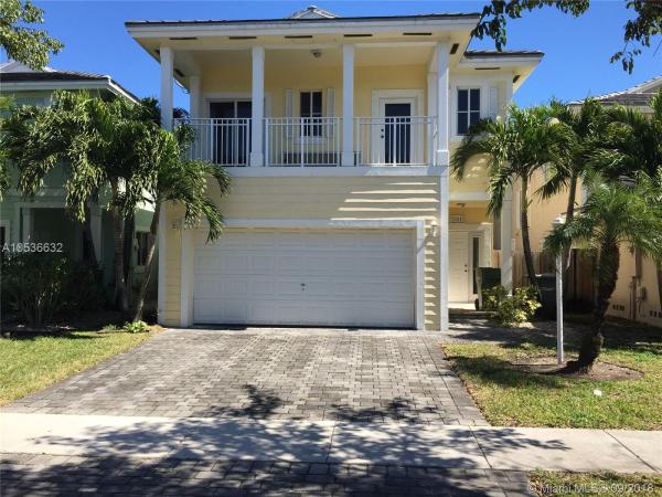 Emilios Place At Oasis, 381 NE 35th Ter, Homestead, Florida 33033, image 2