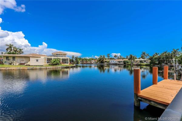 Sunset Isles, 2815 Mckinley St, Hollywood, Florida 33020, image 2