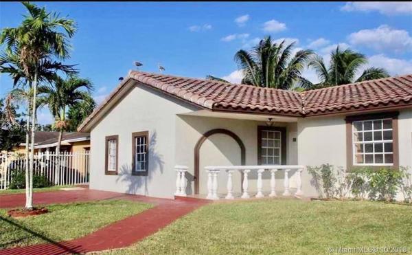 Meadow Wood Manor, 25919 SW 132nd Pl, Princeton, Florida 33032, image 2