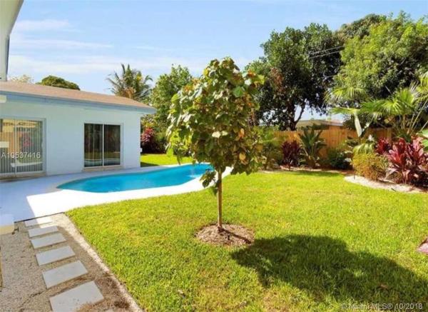 Highland Manor, 531 NE 177th St, North Miami Beach, Florida 33162, image 2