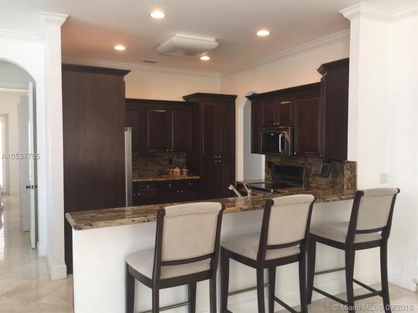 Francesca, 16752 NW 77th Pl, Miami Lakes, Florida 33016, image 2