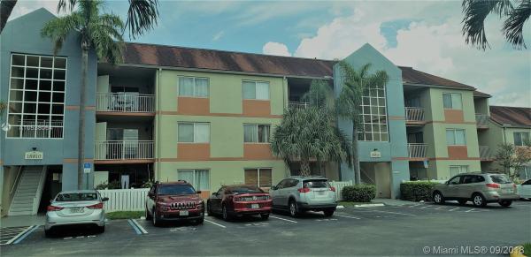 Villa Rustica, 18810 NW 57th Ave #104, Country Club, Florida 33015, image 2
