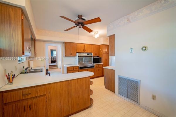 5750 SW 80th St, South Miami, Florida 33143, image 1