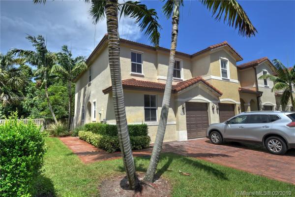 Ives Dairy Townhomes, 1023 NE 208th St #1023, Ives Estates, Florida 33179, image 2