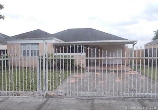 Leslie Lake North, 2940 NW 203rd Ter, Miami Gardens, Florida 33056, image 2