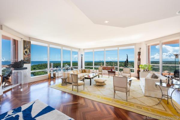 The Gables Club, 60 Edgewater Dr #14A, Coral Gables, Florida 33133, image 2