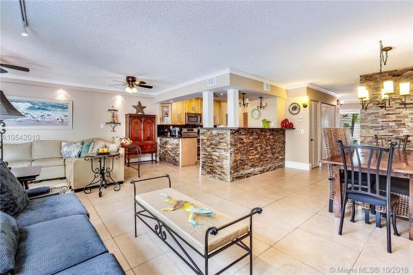 Sunset Kendall Villas, 7907 SW 105th Pl, Kendall, Florida 33173, image 2