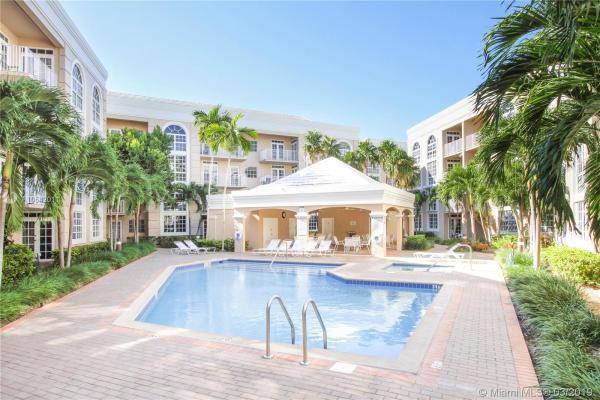 University Inn, 1280 S Alhambra Cir #2201, Coral Gables, Florida 33146, image 2