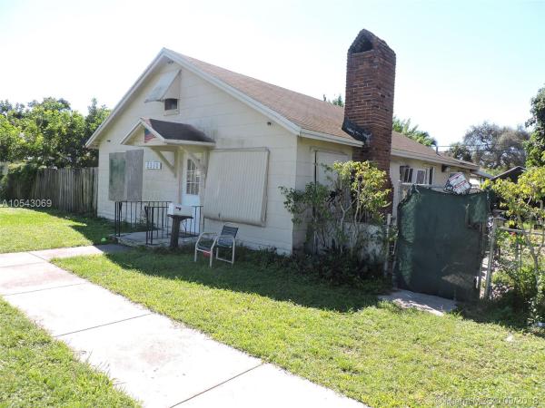 Hollywood Park, 2330 Taft St #1-4, Hollywood, Florida 33020, image 2
