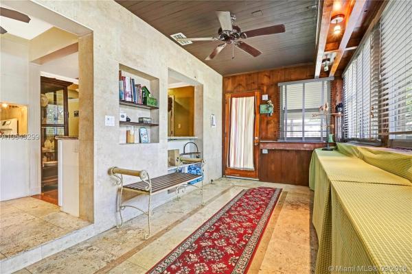 University Manor, 5831 SW 60th St, South Miami, Florida 33143, image 2