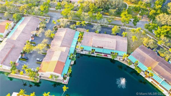 Lake Carol, 14847 Breckness Pl #14847, Miami Lakes, Florida 33016, image 2