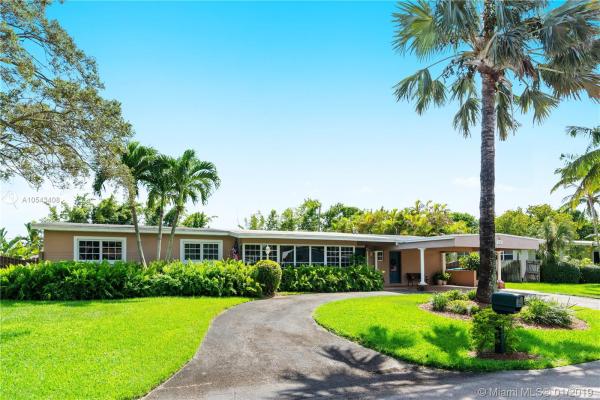 Ranchero Manors, 9120 SW 125th Ter, Kendall, Florida 33176, image 2