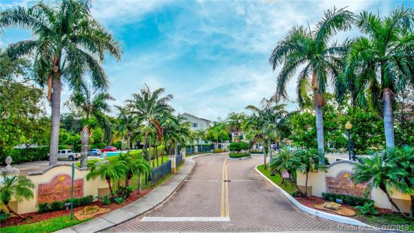 734 NE 90th St #301, Unincorporated Dade County, Florida 33138, image 2