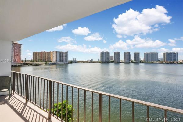 Bay Country Club, 17720 N Bay Rd #503, Sunny Isles Beach, Florida 33160, image 2