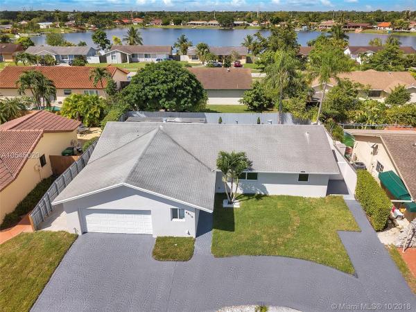 San Sebastian, 4516 SW 132nd Pl, Kendale Lakes, Florida 33175, image 2
