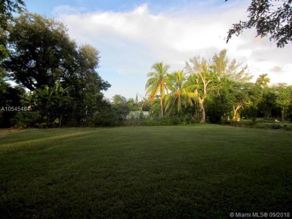 Biscayne Gardens, 146XX N Spur Dr, Golden Glades, Florida 33161, image 2