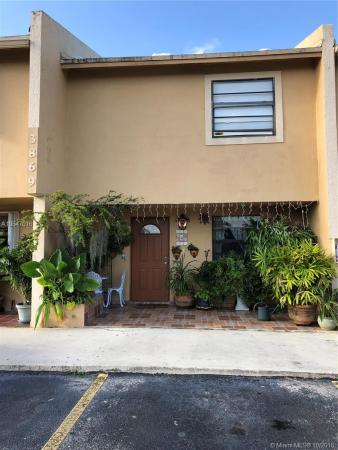 The Courts Of Birdwood, 3869 SW 99th Ave #4, University Park, Florida 33165, image 2