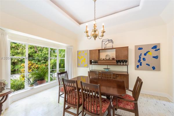 Sunset Islands, 2120 Sunset Dr, Miami Beach, Florida 33140, image 2