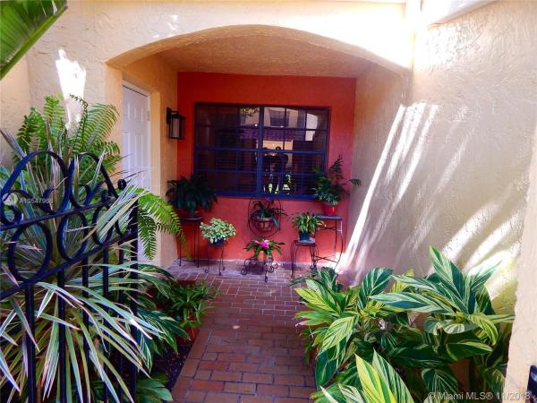Mariner Village Townhouses, 20944 Bay Ct #347-4, Aventura, Florida 33180, image 1