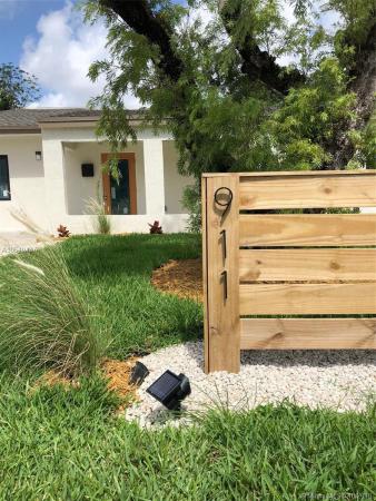 Biscayne Highlands, 911 NE 142nd St, North Miami, Florida 33161, image 2