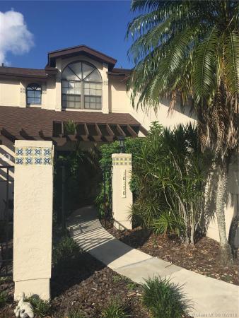 Valencia Townhomes, 10170 SW 137th Pl #10170, The Hammocks, Florida 33186, image 2