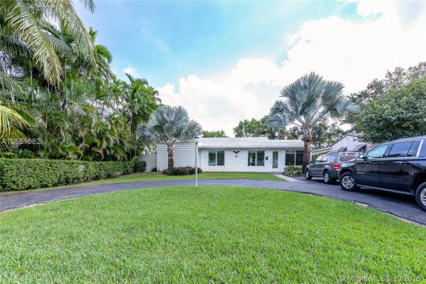 Country Club Estates, 56 Corydon Dr, Miami Springs, Florida 33166, image 2