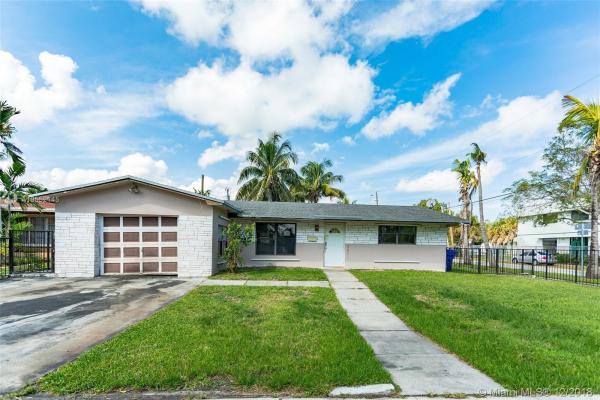 Sunset Isles, 2801 Cleveland St, Hollywood, Florida 33020, image 2