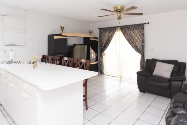Lakes Of Acadia, 19221 NW 52nd Ct, Miami Gardens, Florida 33055, image 2