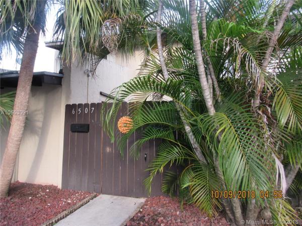 Snapper Creek Townhouses, 6507 SW 113th Pl, Kendall, Florida 33173, image 2