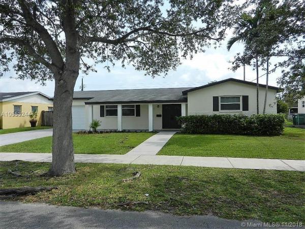 Darlington Manor, 5915 SW 94th Pl, Sunset, Florida 33173, image 2