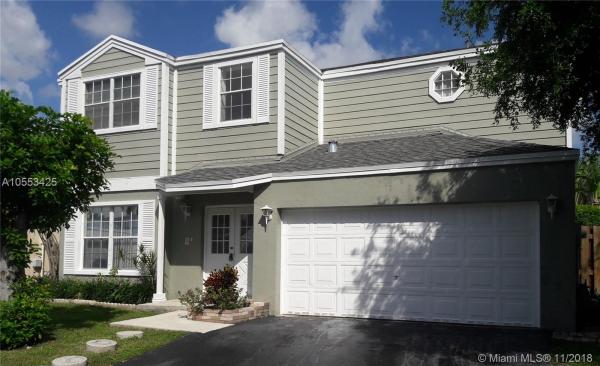 Villas Of Deerwood, 14421 SW 124th Ct, Three Lakes, Florida 33186, image 2