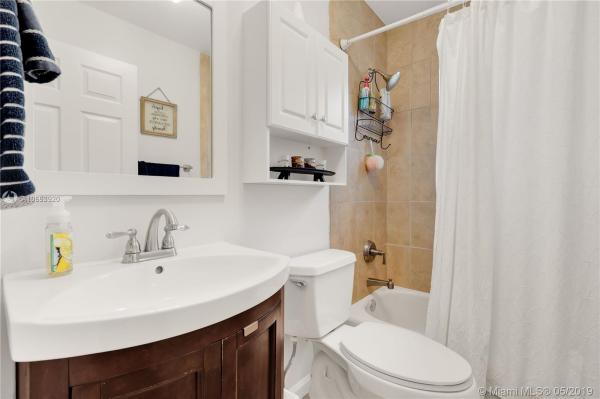 Poinciana Parc, 13984 N Cypress Cove Cir, Davie, Florida 33325, image 2