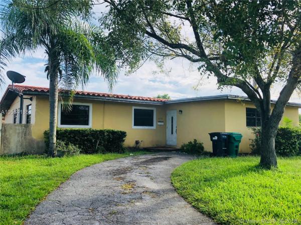 Fontainebleau Gardens, 8350 SW 11th Ter, Westchester, Florida 33144, image 2
