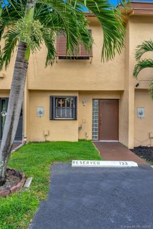 Laguna Tropical, 6854 NW 173rd Dr #207, Country Club, Florida 33015, image 2