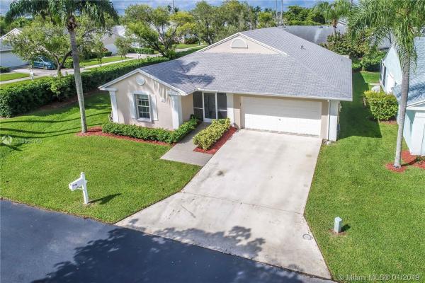 North Gate, 722 SE 27th Dr, Homestead, Florida 33033, image 2