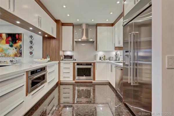 La Mirage Of Harbor Village, 21145 Helmsman Dr #N11, Aventura, Florida 33180, image 2