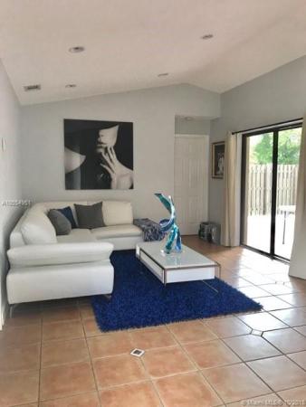 Village Homes At Lakes Of The Meadow, 15210 SW 45th Ter #47E, Kendall West, Florida 33185, image 2