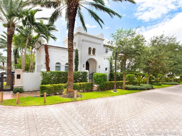 Altos Del Mar, 7740 Atlantic Way, Miami Beach, Florida 33141, image 2