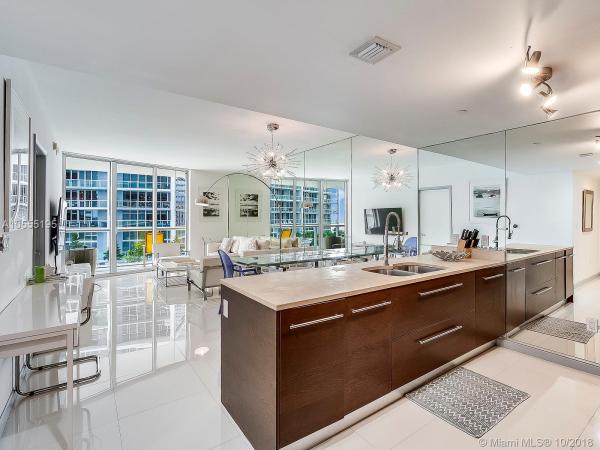 Icon Brickell Tower 1, 475 Brickell Ave #1611, Miami, Florida 33131, image 2