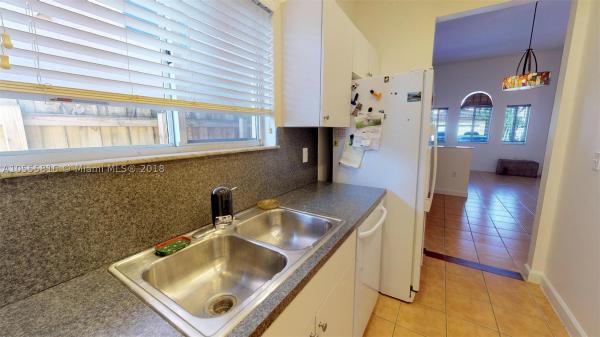 Marianas Homestead, 957 NE 41st Ave, Homestead, Florida 33033, image 3