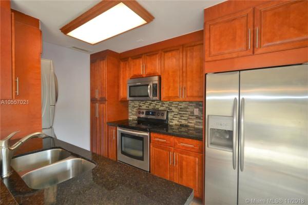 Devon Aire Villas, 11009 SW 123rd Ct, The Crossings, Florida 33186, image 2